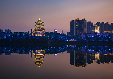 Yingtan, Jiangxi: One River, Two Banks